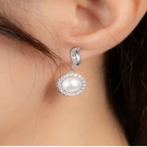 Bông tai đẹp cho nữ sang trọng